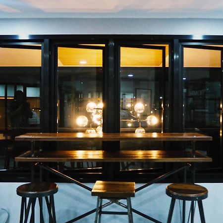 Baan Noppadol Aparthotel Банкок Екстериор снимка