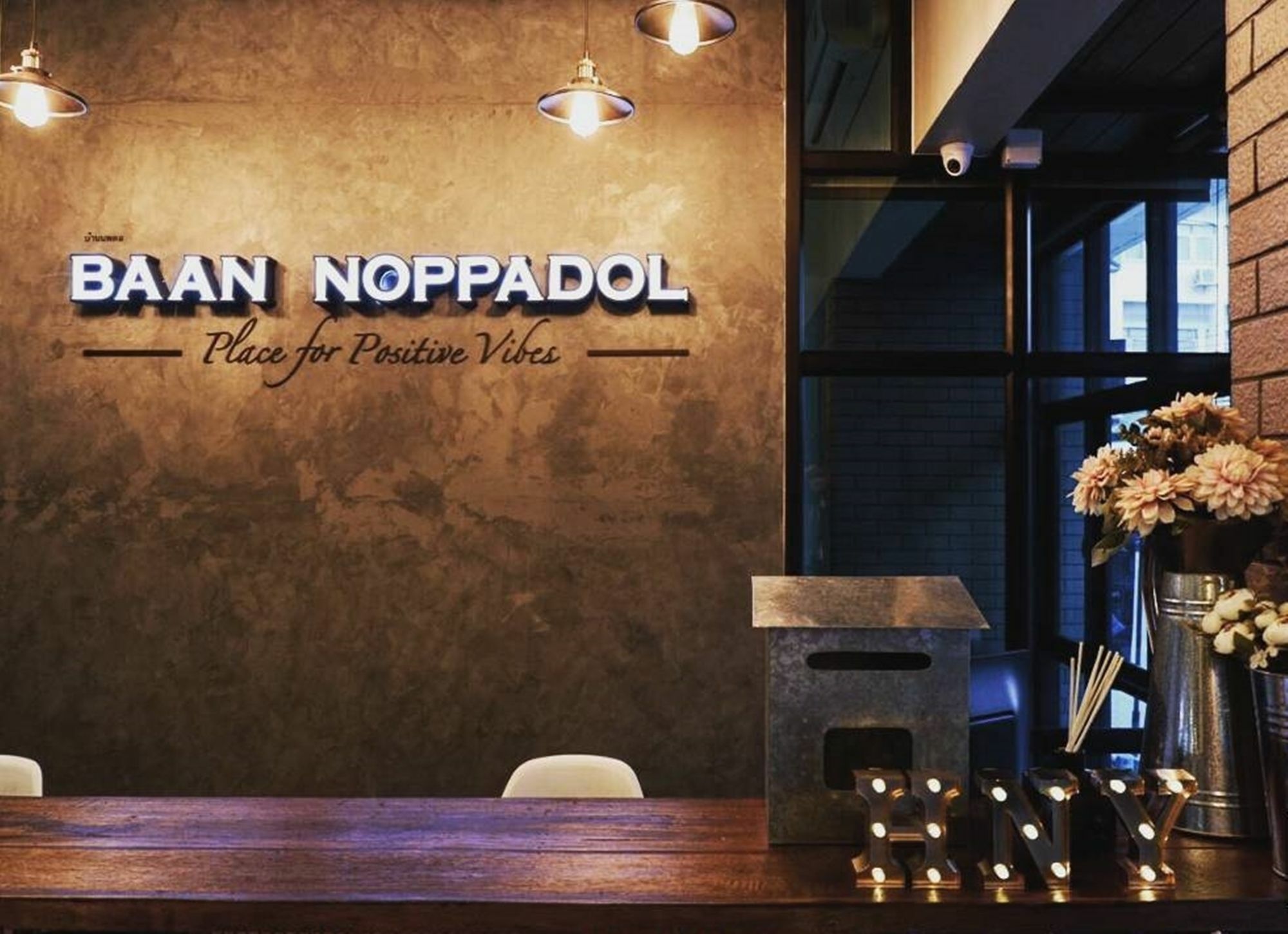 Baan Noppadol Aparthotel Банкок Екстериор снимка