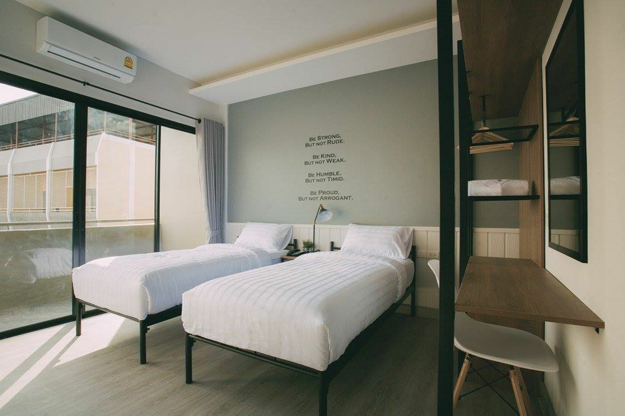 Baan Noppadol Aparthotel Банкок Екстериор снимка
